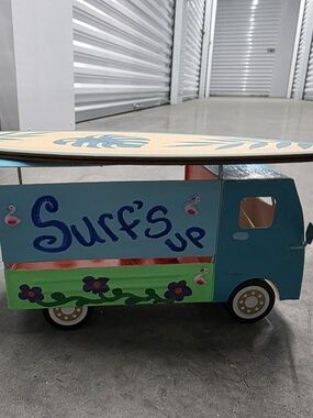 Surf's Up Decor Surfboard Van - Blue & Green